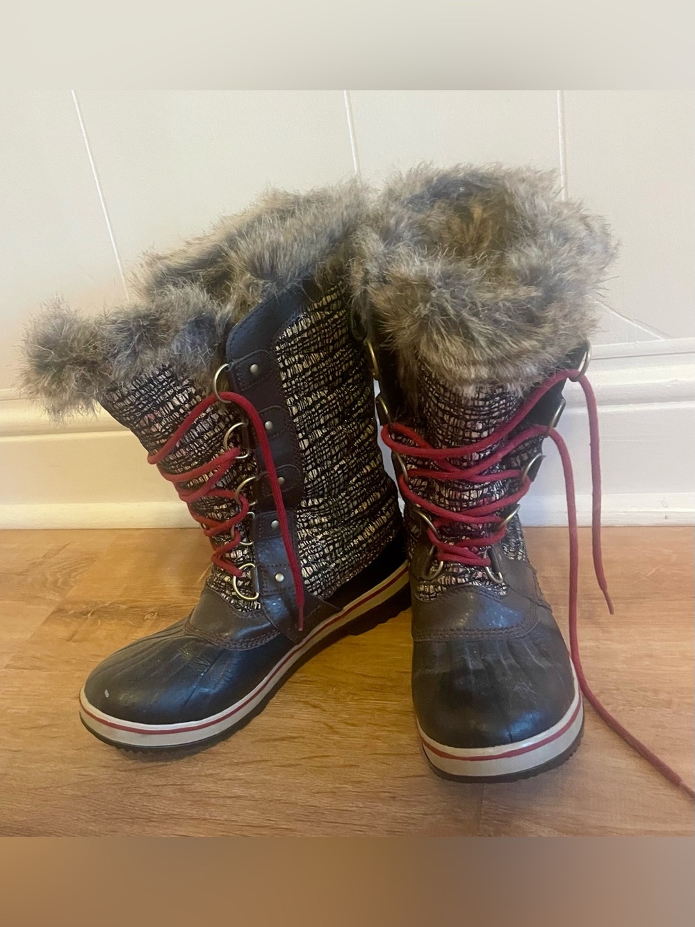 Snow Boots